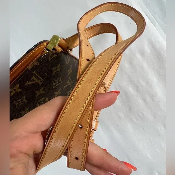 Louis Vuitton Drouot Crossbody Bag - Picture 12 of 12